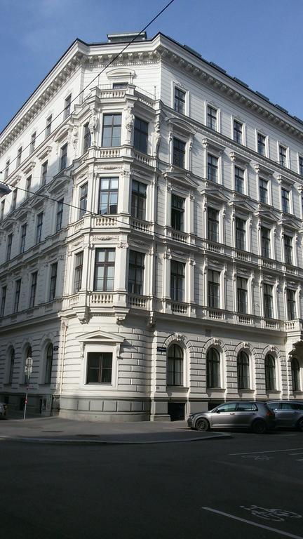 Sobieski Center Apartments Виена Екстериор снимка
