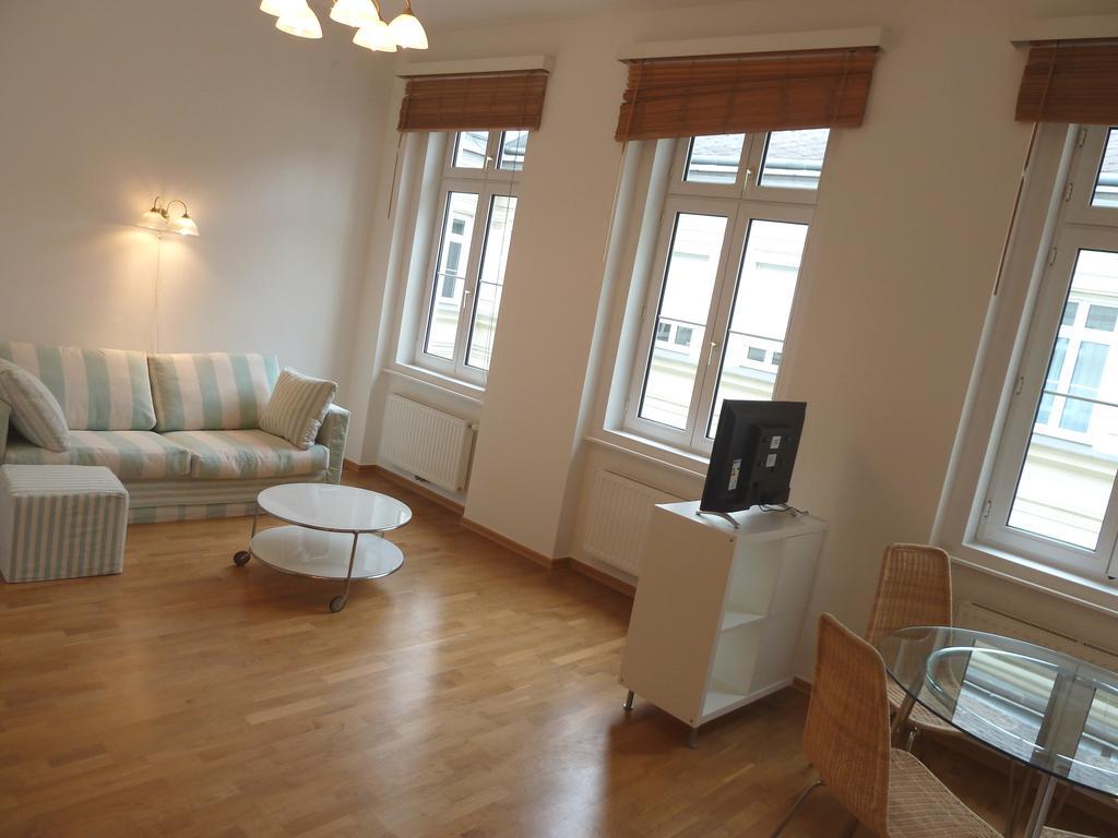 Sobieski Center Apartments Виена Екстериор снимка